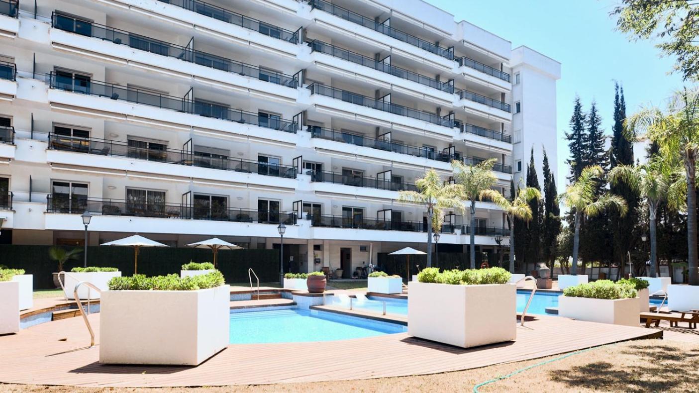 Smartr Hotel 4*